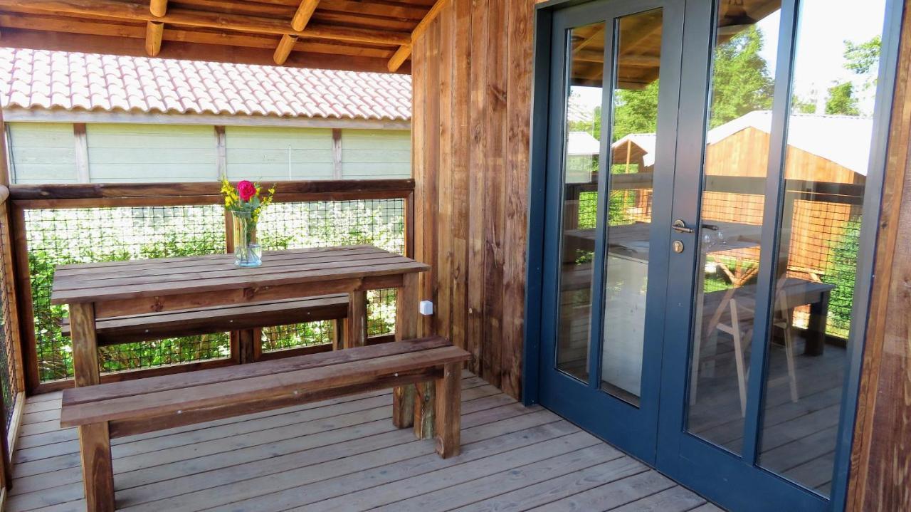 Lodges Du Camping Les 4 Saisons Grane Екстер'єр фото