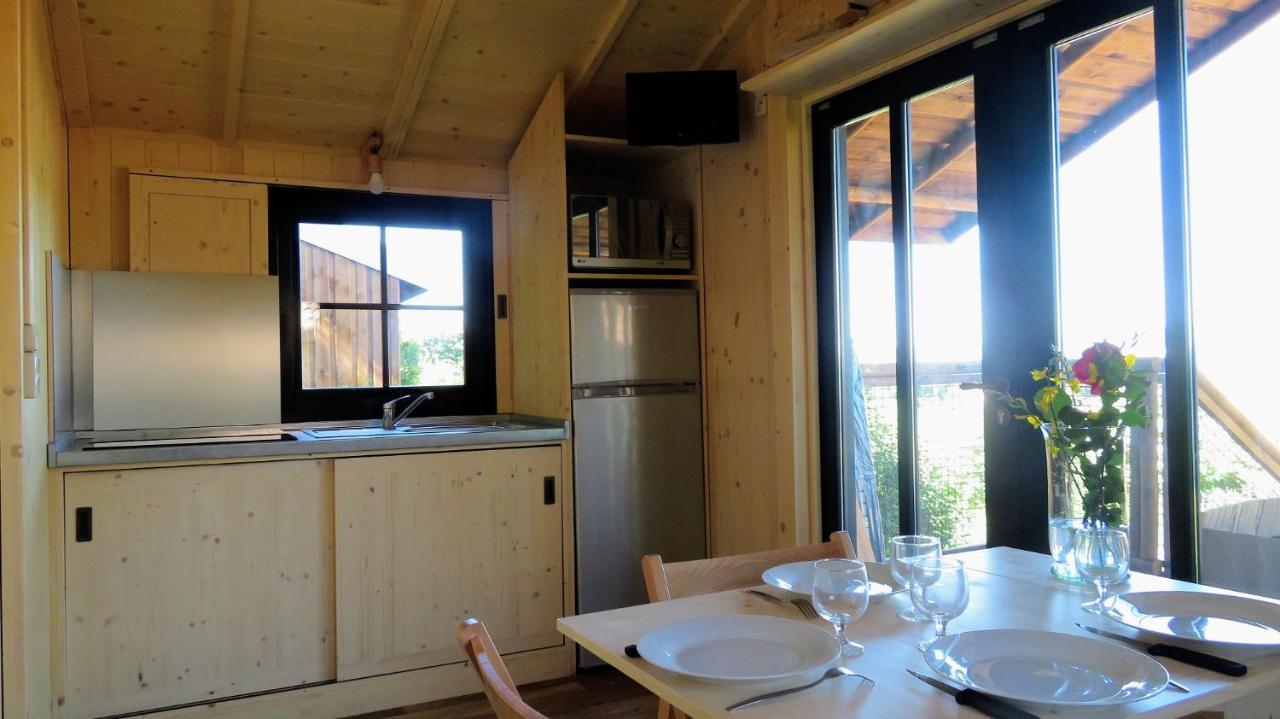 Lodges Du Camping Les 4 Saisons Grane Екстер'єр фото